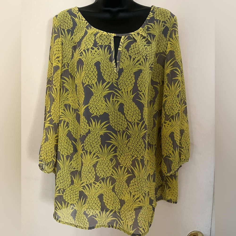 Banana Republic Pineapple Print Women's Top